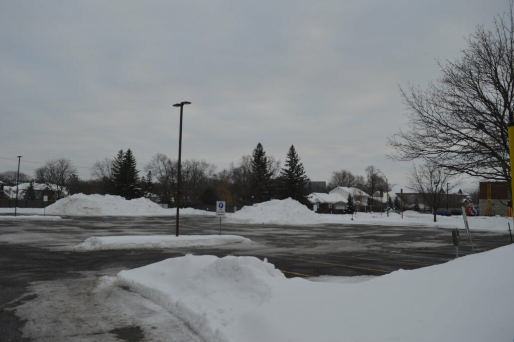 Picture of a parking lot